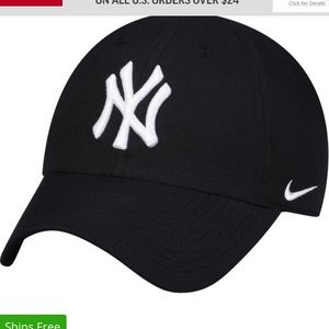 Nike Black Yankees cap